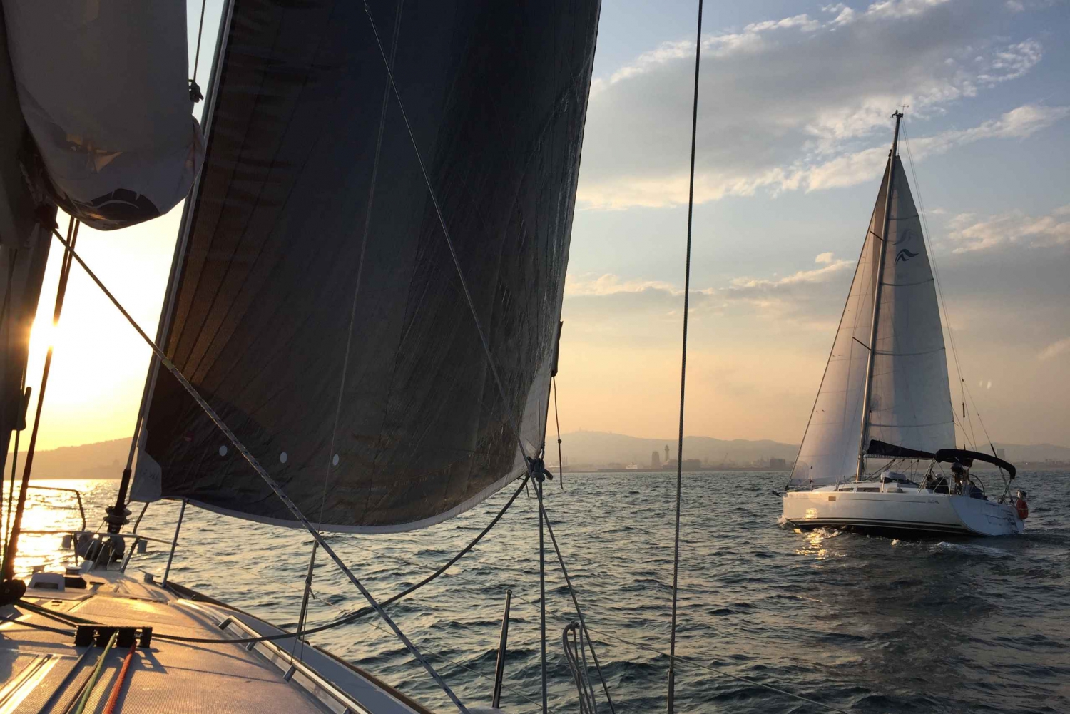 Barcelona: Sunset Sailing Including Drinks and Snacks