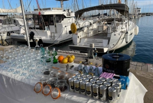 Barcelona: Sunset sailing trip & gin and tonic workshop