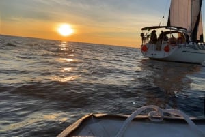 Barcelone : croisière en voilier au coucher du soleil
