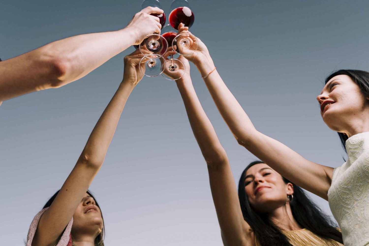 Barcelona: Sunset Sangria Tasting, Private Rooftop