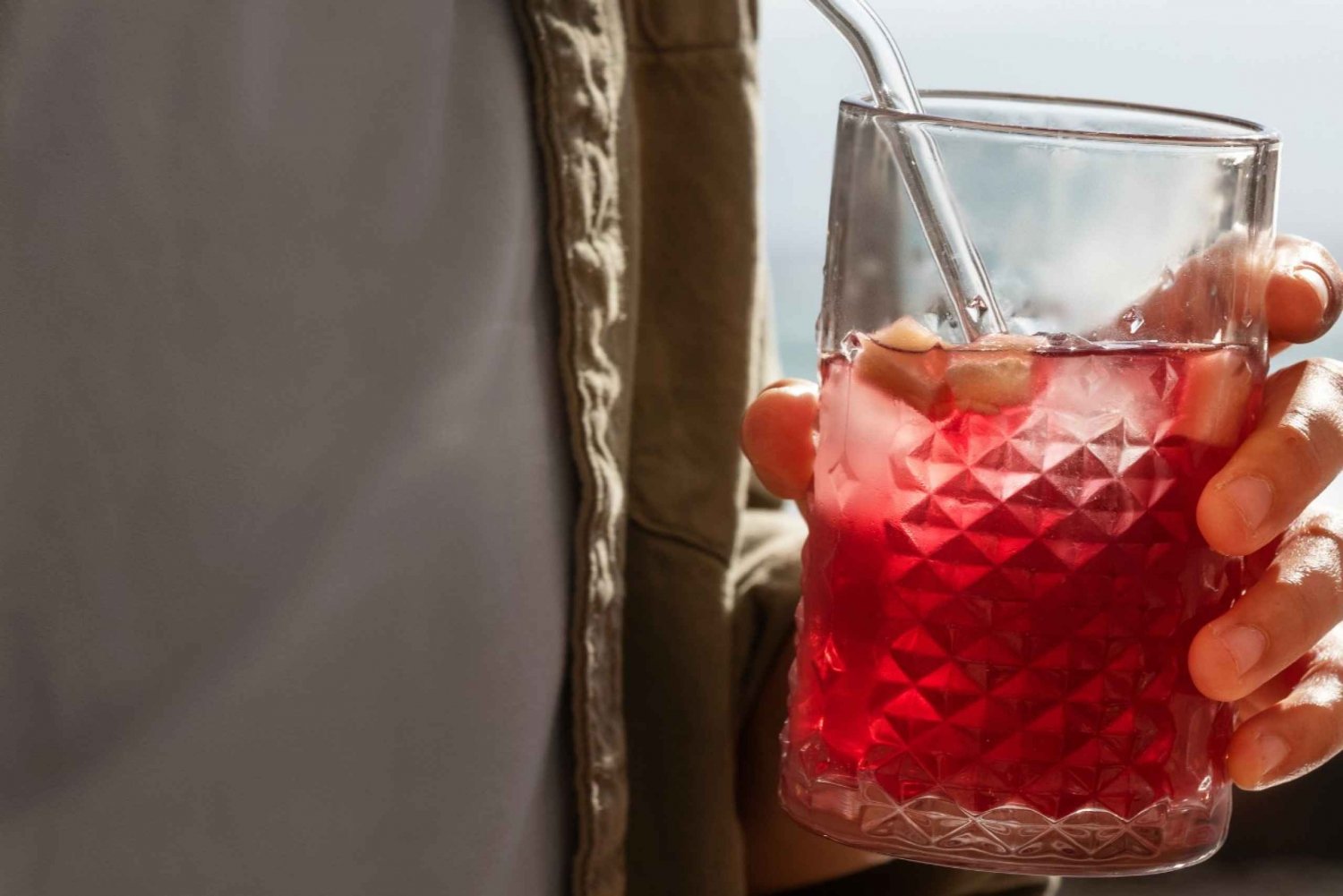 Barcelona: Sunset Sangria Tasting, Private Rooftop