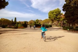 Ruta en bici de 3 horas por Barcelona de tapas