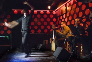 Barcelona: Tapas and Flamenco Experience