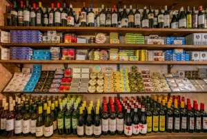 Barcelona: El Born/Gothic Quarter Wine and Tapas Bar Tour
