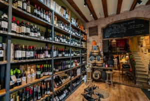 Barcelona: El Born/Gothic Quarter Wine and Tapas Bar Tour