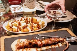 Barcelona: Tapas and Wine Small Group Walking Tour