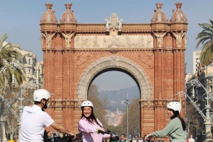 Barcellona: Tour di degustazione di tapas in bicicletta normale o E-Bike