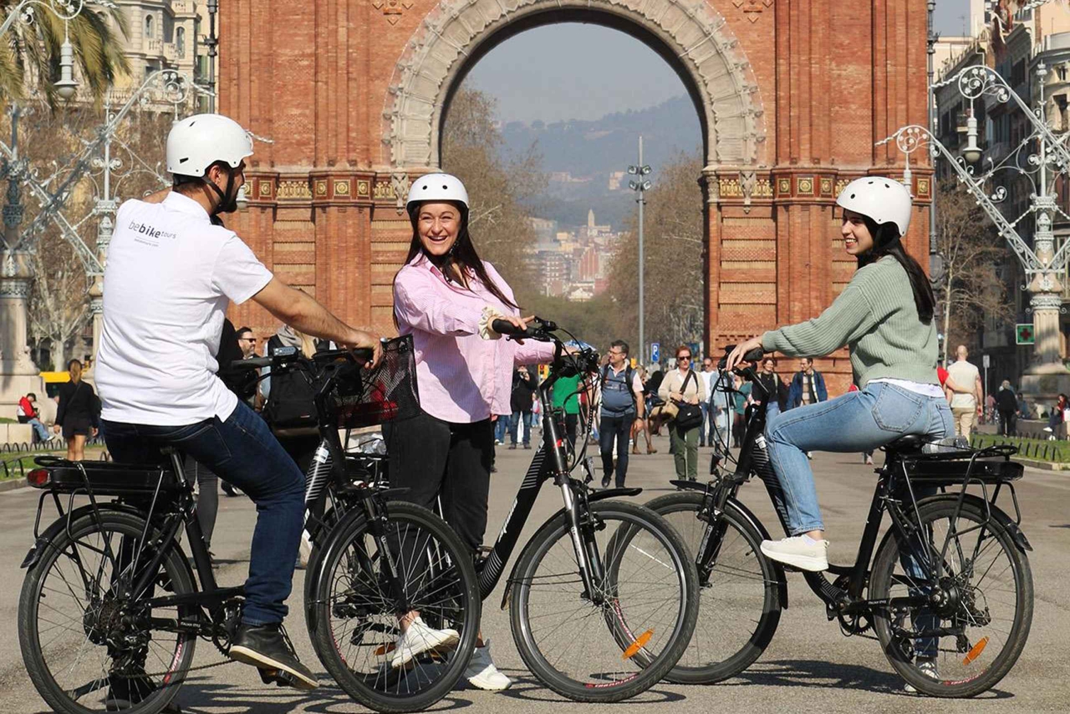 Barcelona - Tapas provsmakning Tapasprovningstur med vanlig cykel eller elcykel