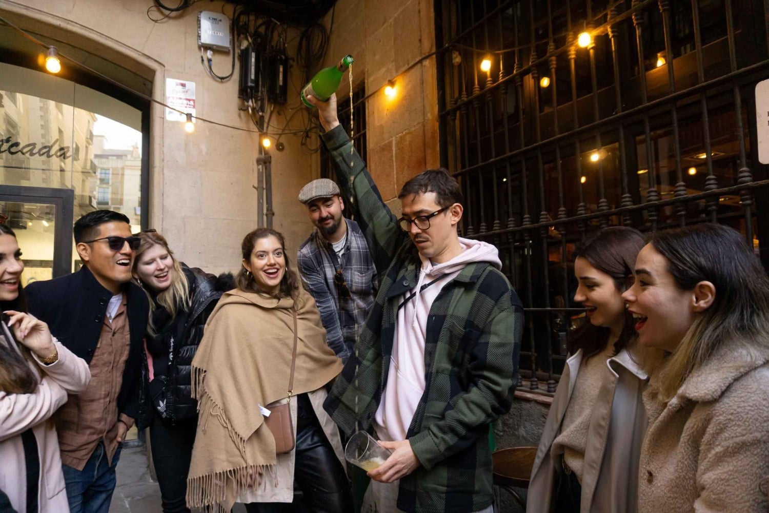 Barcelona: wycieczka po tapas z degustacją potraw i napojów