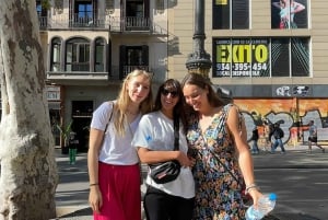 Excursão a pé pelas tapas de Barcelona e navegação no Catamaram