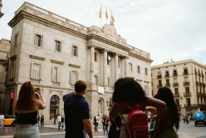 Barcelona: Tapas, vin og historie i den gamle bydel