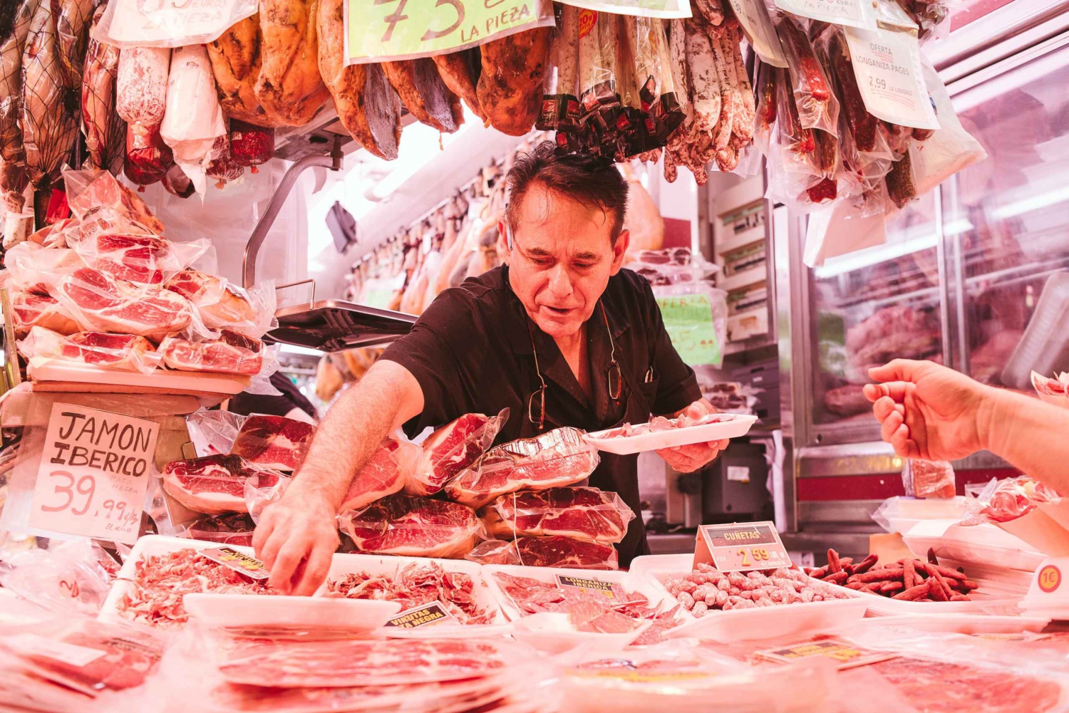 Barcelona: Tastes and Traditions Food Tour