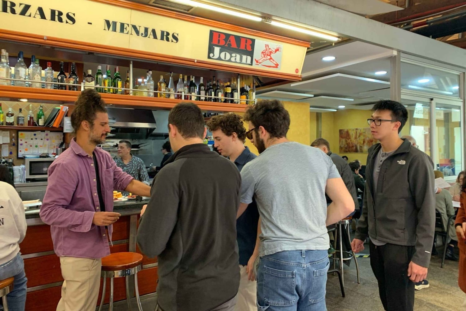 Barcelona: Smaczne uliczne jedzenie i krajoznawcza wycieczka z przewodnikiem