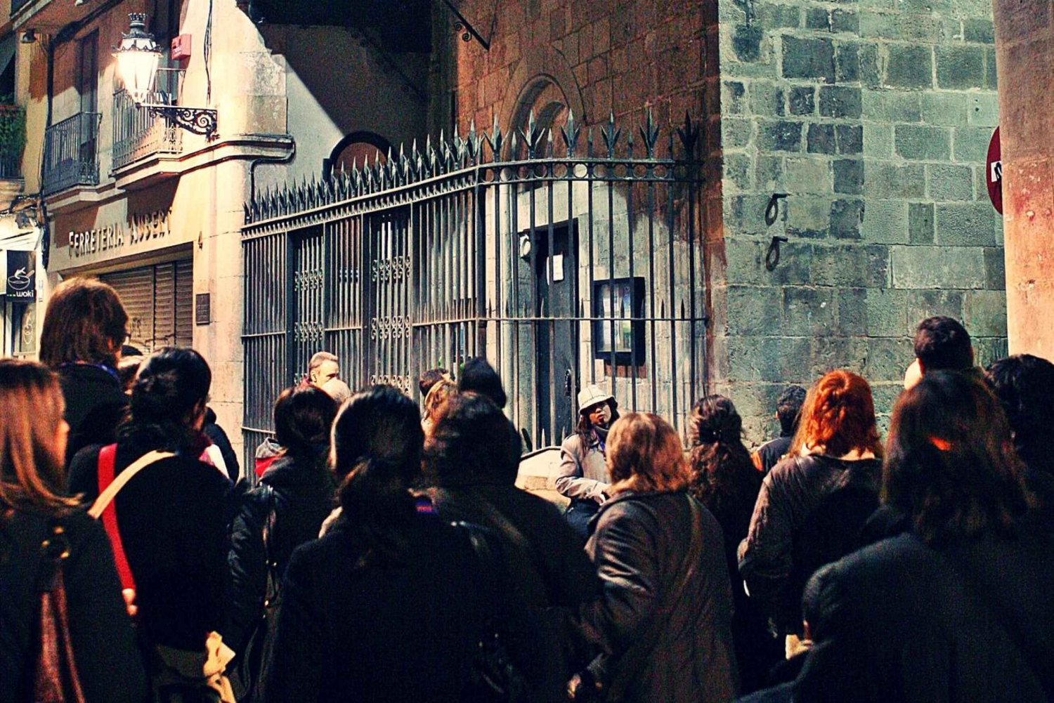 Barcellona: Il tour dei fantasmi a piedi