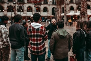 Barcelona: Tipsy Tapas & History Tour i det gotiska kvarteret