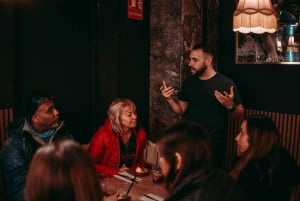 Barcelona: Tipsy Tapas & History Tour i det gotiska kvarteret