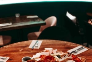 Barcelona: Tipsy Tapas & History Tour i det gotiska kvarteret