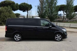 De Barcelona a Andorra: transfer de luxo privado (1 a 12 pessoas)