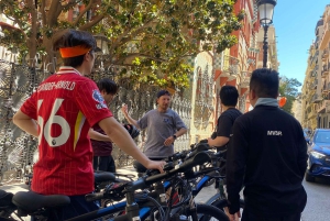 De Barcelona al Tibidabo: Gemas ocultas y vistas panorámicas Tour en eBike