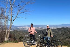 De Barcelona al Tibidabo: Gemas ocultas y vistas panorámicas Tour en eBike