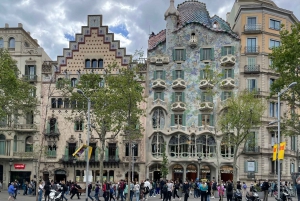 Barcelona: Tour a pie Modernismo y Obras de Gaudi