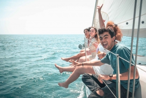 Barcelona: Two-Hour Midday or Sunset Sailing Cruise