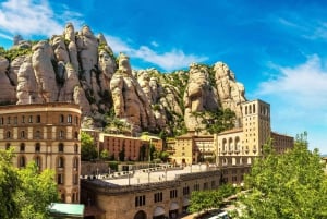 Barcelona: unlimited select City Pass with 40+ Attractions