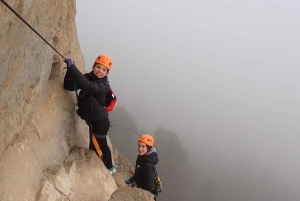 Barcelona, Spanien Via Ferrata Baumes Corcades i Centelles