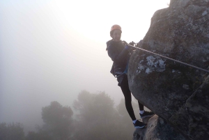 Barcelona, Spanien Via Ferrata Baumes Corcades i Centelles