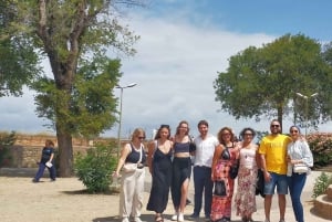 バルセロナ：モンジュイック城とケーブルカーのウォーキングツアー