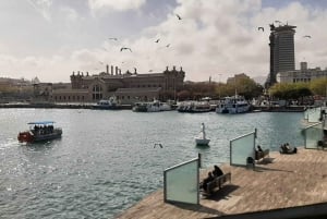 Barcelona: Passeio de bicicleta com cerveja aquática