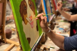 Barcelona: ¡Vino y arte! Vino ilimitado y artistas locales