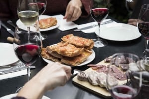 Barcelona: Wine and Tapas Tour for Lovers of Spanish Food