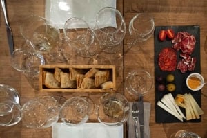 Barcelona: Vinsmaking og 5-retters Tapas-middag med tilhørende tapas