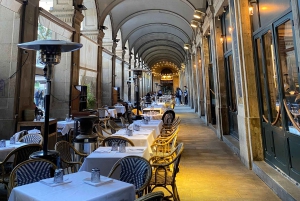 Barcelona's Old Quarter Hidden Corners with Food & Wine