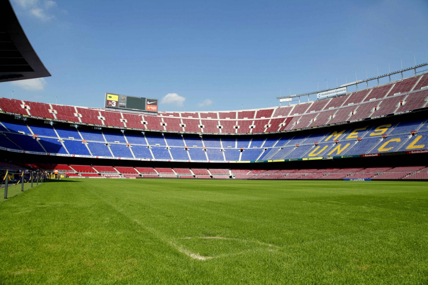 Какой сейчас стадион. Стадион ФК Барселона. Камп ноу стадион. Барселона Камп ноу. Стадион Camp nou FC Barcelona.