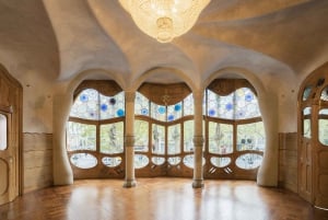 Tour con accesso prioritario alla Casa Batlló e upgrade alla Sagrada Família