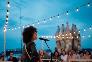 Visita noturna à Casa Batlló com música ao vivo no terraço