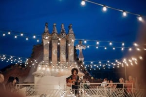Visita noturna à Casa Batlló com música ao vivo no terraço