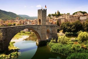 From Barcelona: Dali Museum, Medieval Village & Girona Tour