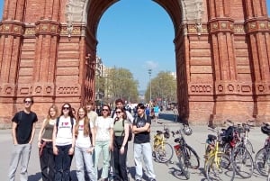 «Oppdag Barcelona uten å måtte gå (sykler, sparkesykler...)