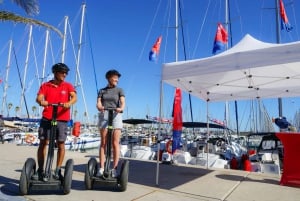 Odkryj Barcelonę podczas wycieczki na segwayu z przewodnikiem.