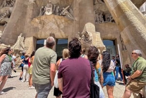 Early Access to Sagrada Familia w/ Optional Tower Access