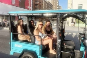 Explorez Barcelone confortablement avec nos TukTuk électriques.