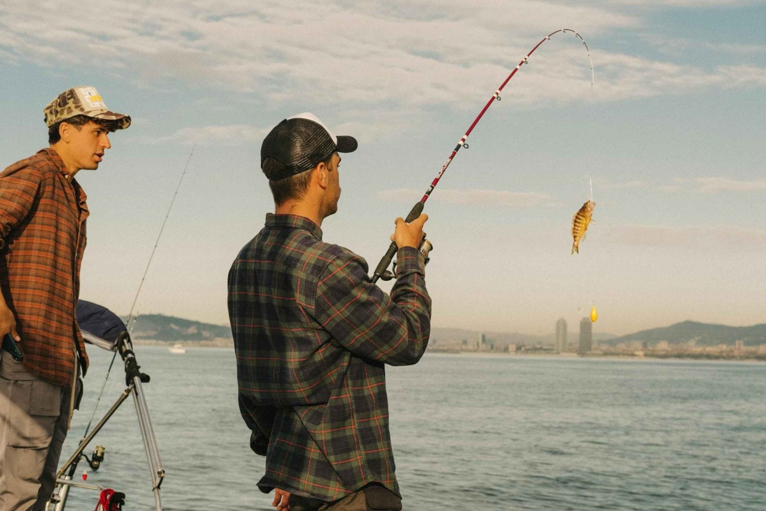 Gita di pesca a Barcellona con guida di pesca