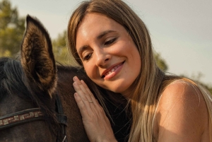 Форментера: частная прогулка на лошадях с трансфером от пляжа