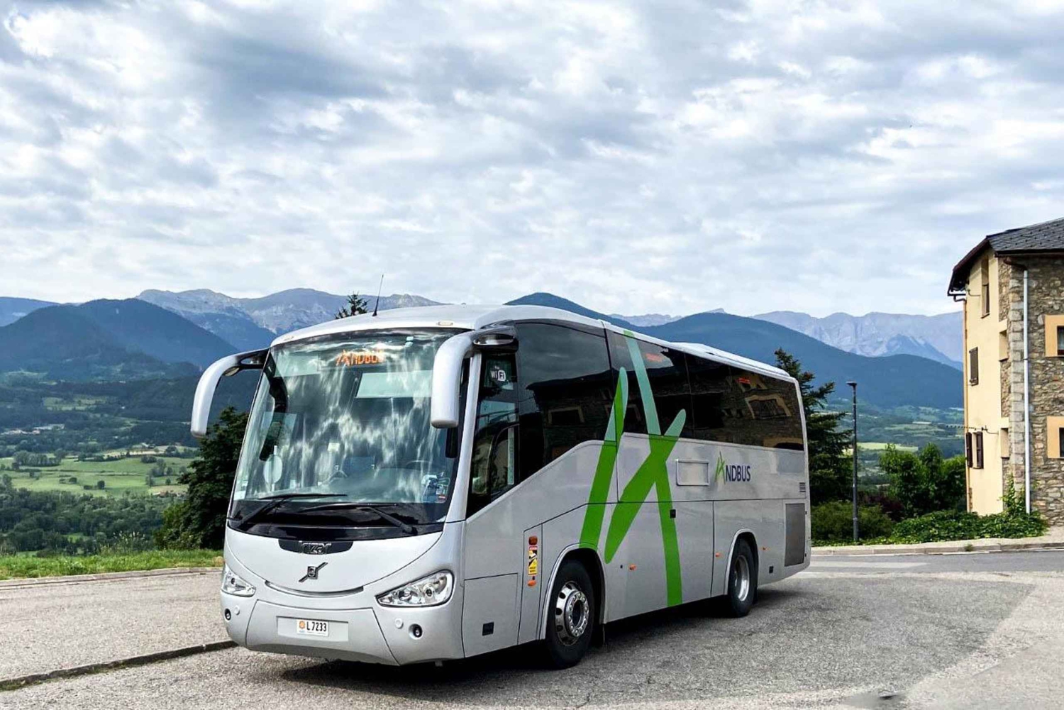 Från Barcelona: 1-vägs busstransfer till/från Andorra la Vella