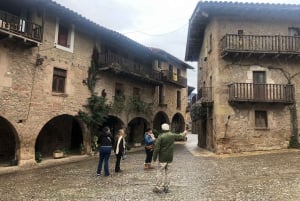 Fra Barcelona: Besalú og middelalderbyer med afhentning på hotel