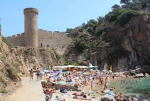 From Barcelona: Tossa de Mar Day Tour with Beach Time