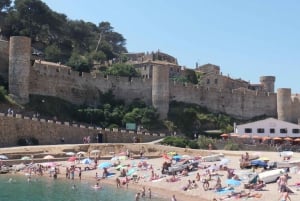 From Barcelona: Tossa de Mar Day Tour with Beach Time